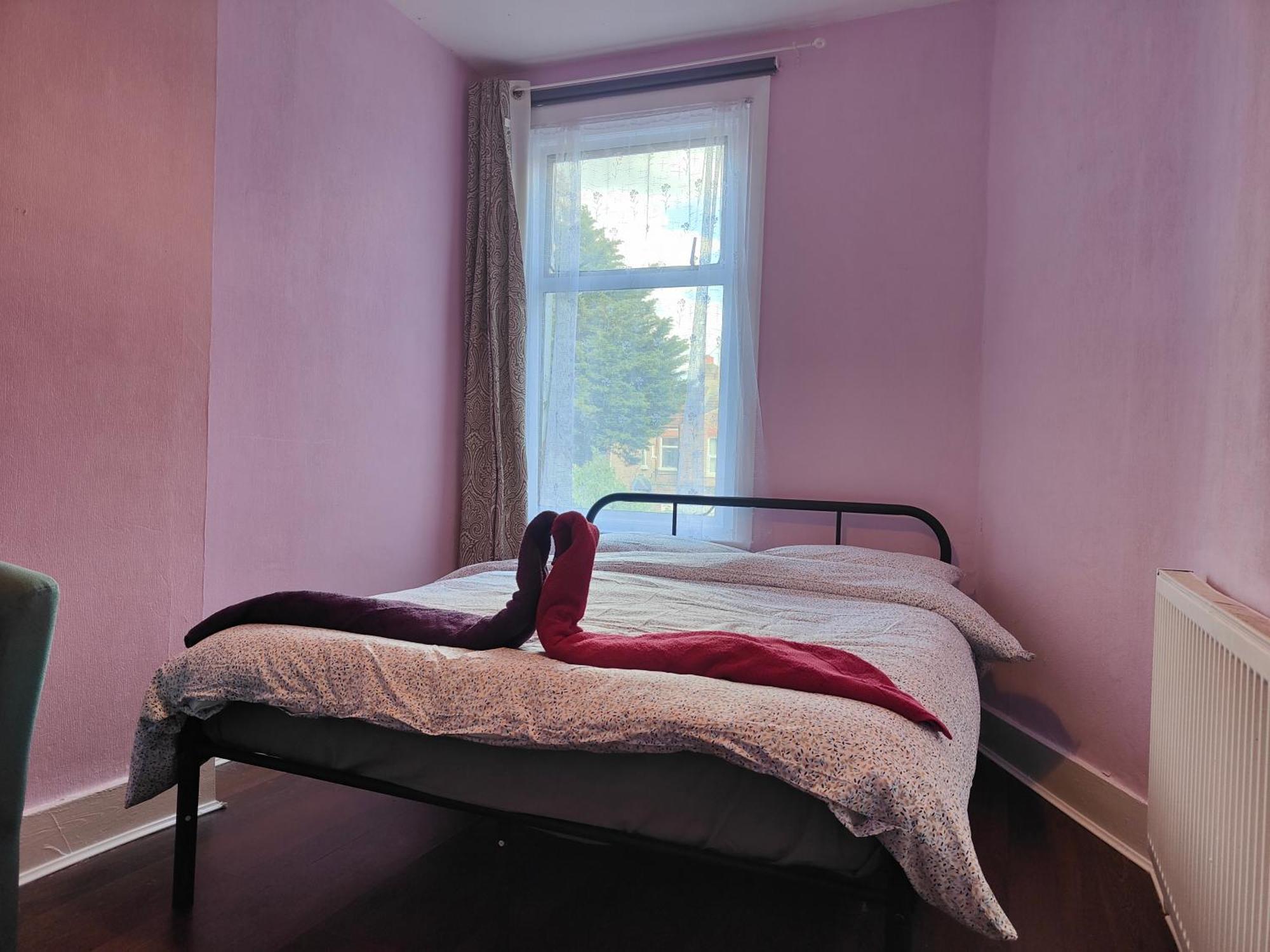Отель Charming Double Bed Retreat Лондон Экстерьер фото