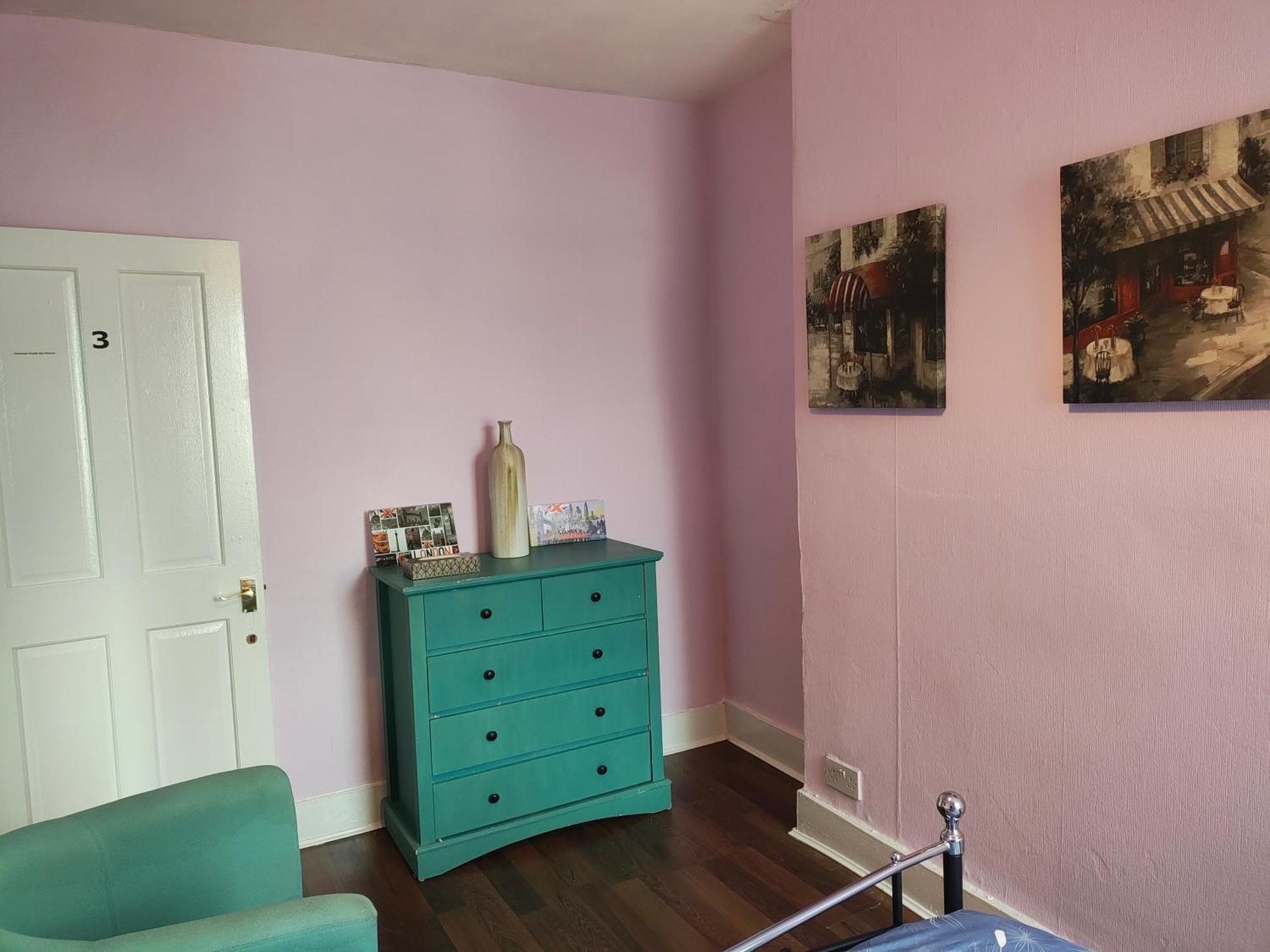 Отель Charming Double Bed Retreat Лондон Экстерьер фото