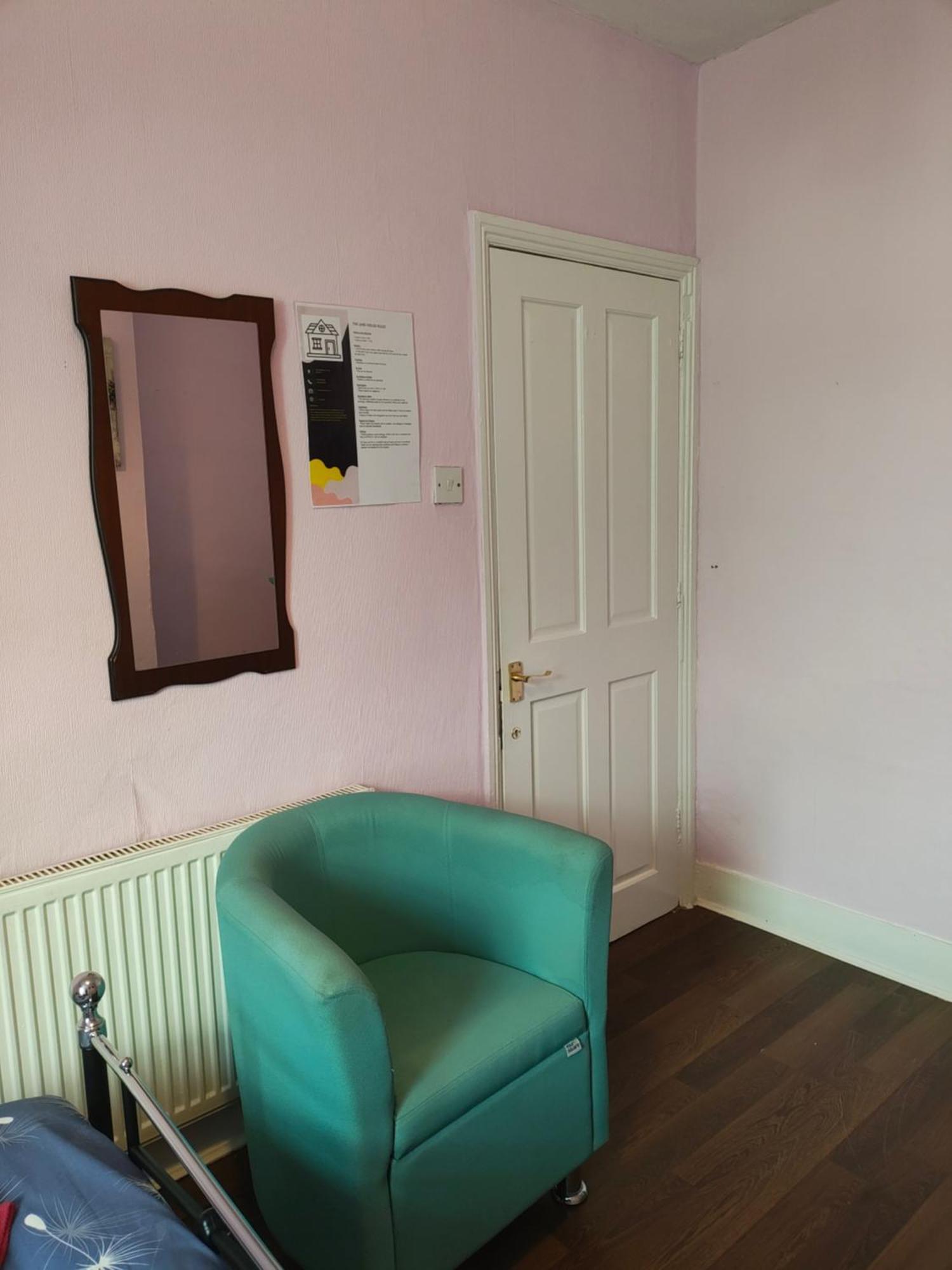 Отель Charming Double Bed Retreat Лондон Экстерьер фото