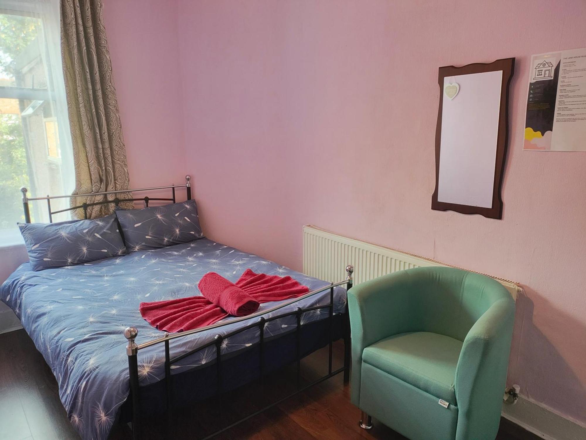Отель Charming Double Bed Retreat Лондон Экстерьер фото