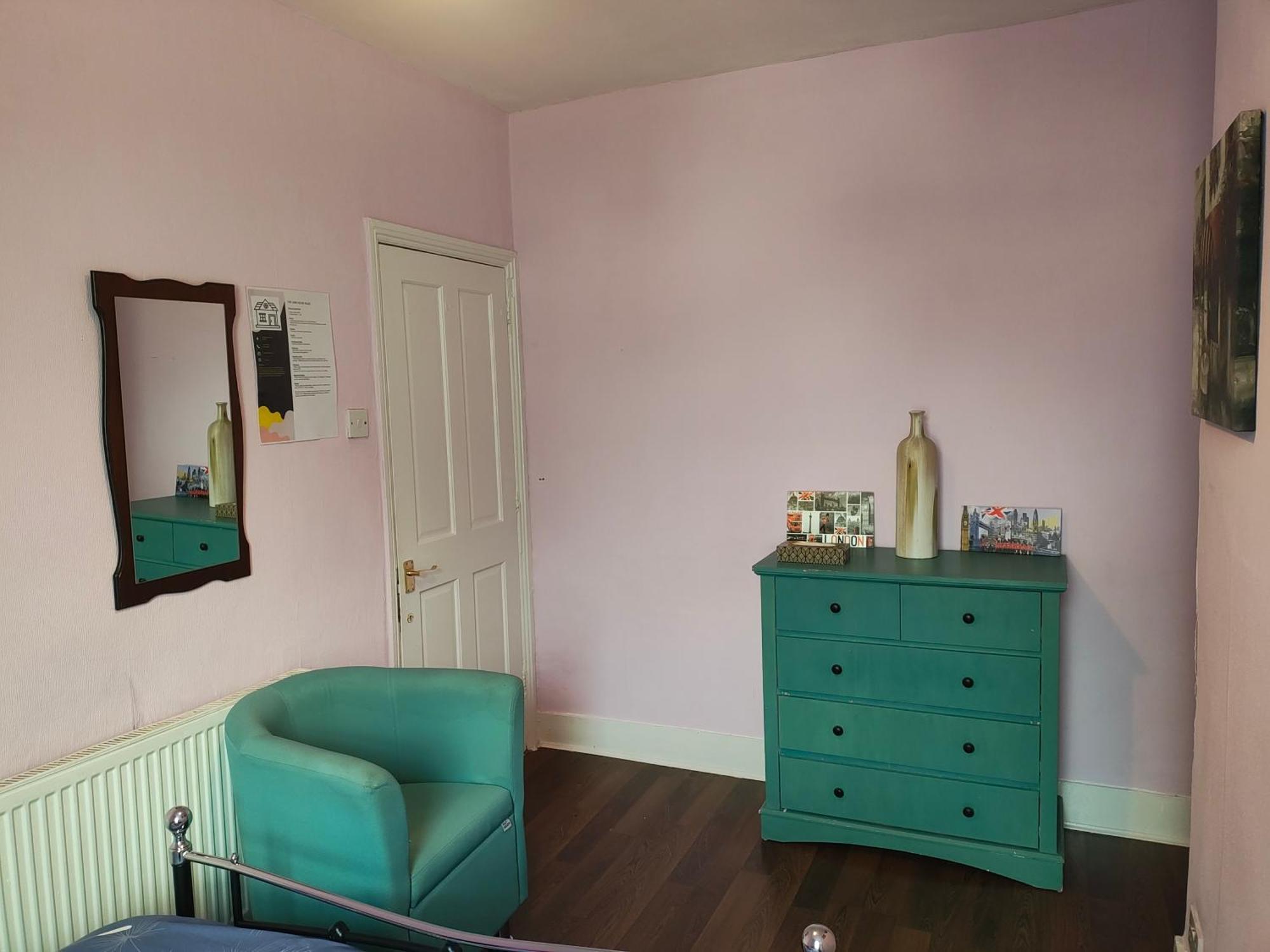 Отель Charming Double Bed Retreat Лондон Экстерьер фото